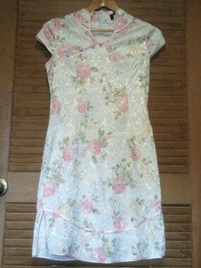Floral Qipao/Cheongsam - Vintage Dress with Mandarin Collar